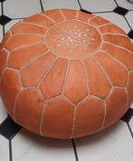 Nieuwe Marokkaanse handgemaakte leren poef, gevuld, Minder dan 50 cm, Rond, Nieuw, Ophalen of Verzenden