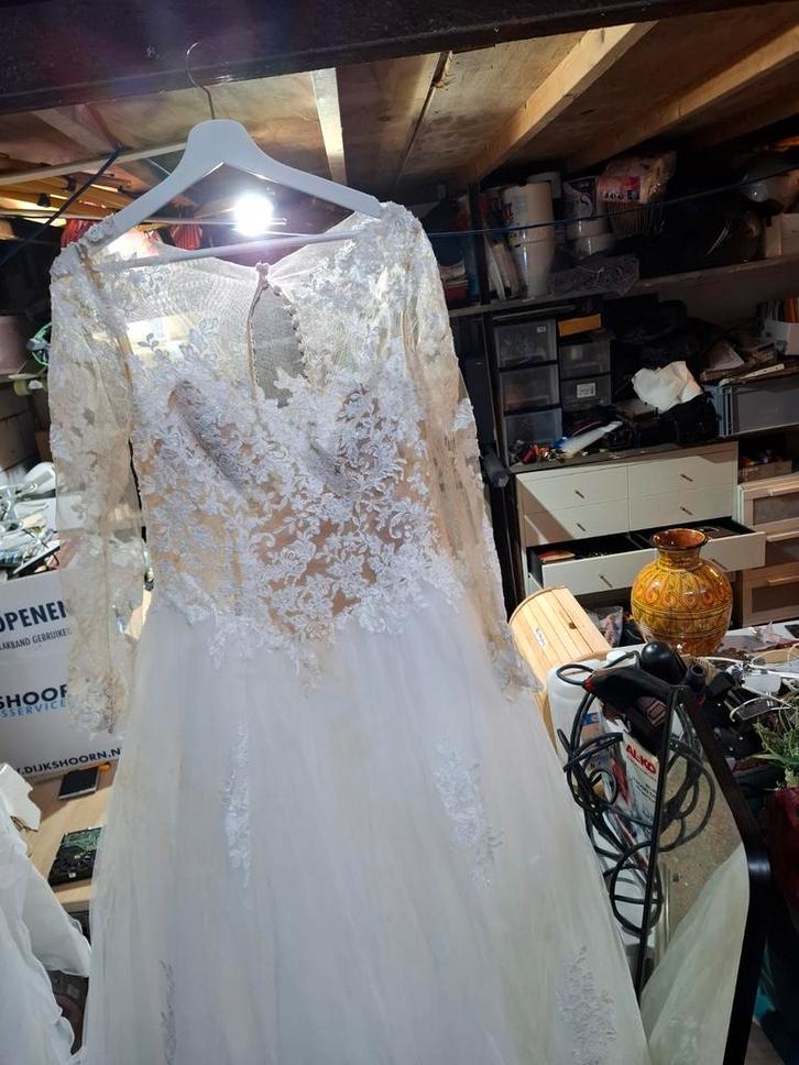 St Patrick Trouwjurk - Prachtige Ierse stijl, Kleding | Dames, Trouwkleding en Trouwaccessoires, Zo goed als nieuw, Trouwjurk