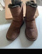Bruine UGG Laarzen - Maat 39, Kleding | Dames, Schoenen, UGG, Bruin, Lage of Enkellaarzen, Ophalen of Verzenden