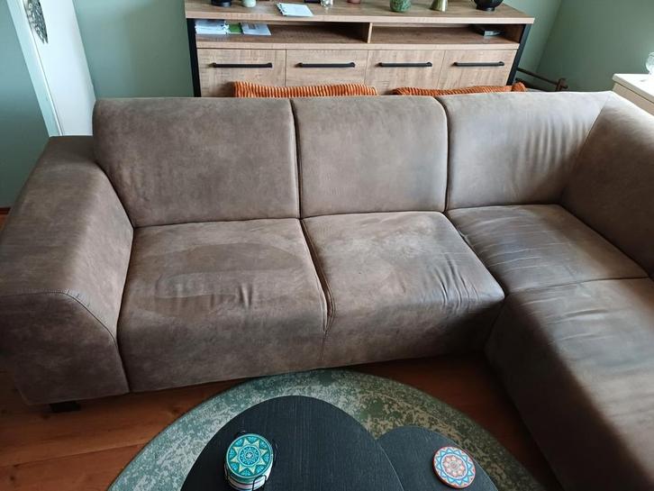Bruine Hoekbank - Gratis Ophalen!, Huis en Inrichting, Banken | Bankstellen, Gebruikt, Hoekbank, Vierpersoons of meer, 250 tot 300 cm