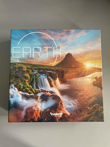 Earth (ENG) beschikbaar voor biedingen