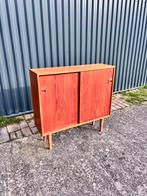 Vintage kastje dyrlund schuifdeurtjes, Ophalen, Gebruikt, C, 50 tot 100 cm