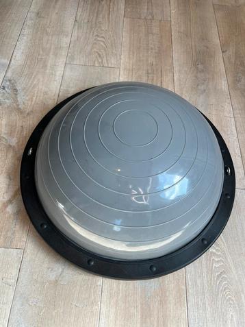 Balanceboard. Balansbal beschikbaar voor biedingen