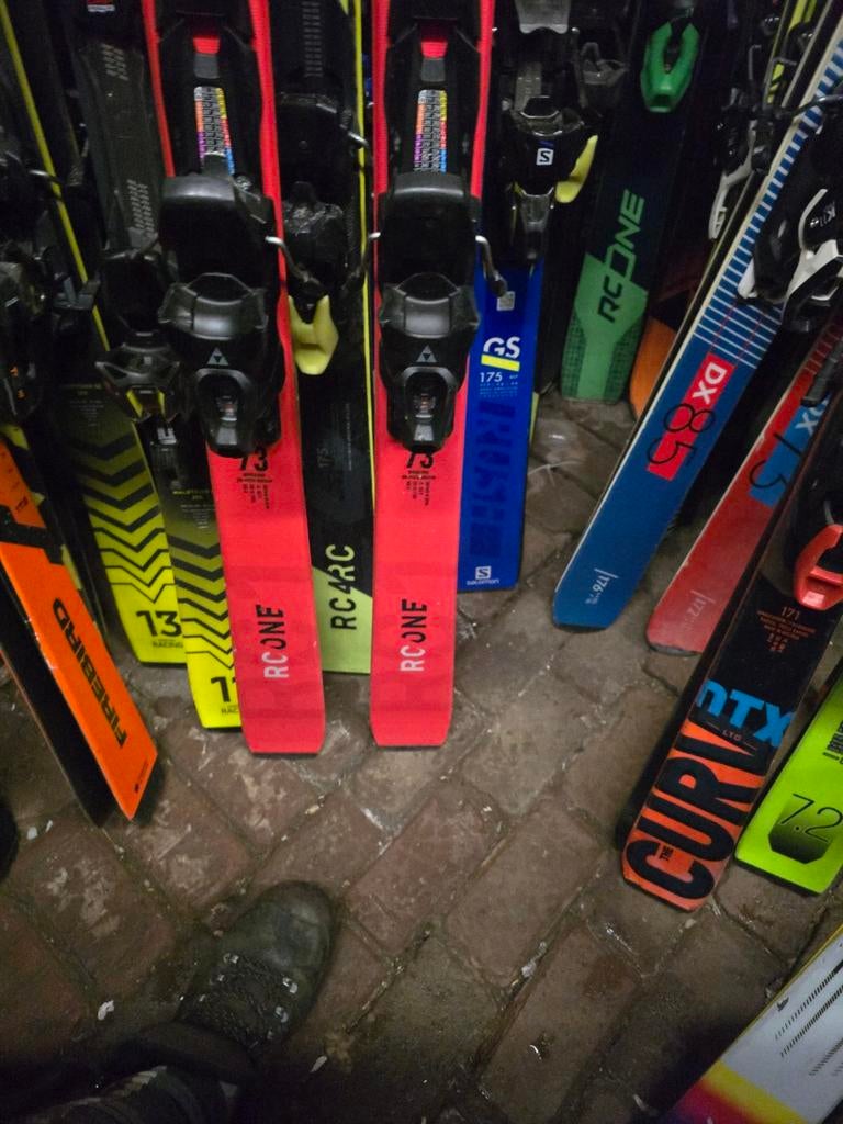 165cm FISCHER RC ONE XTR CARVE SKIS, 160 tot 180 cm, Fischer, Ophalen of Verzenden, Zo goed als nieuw