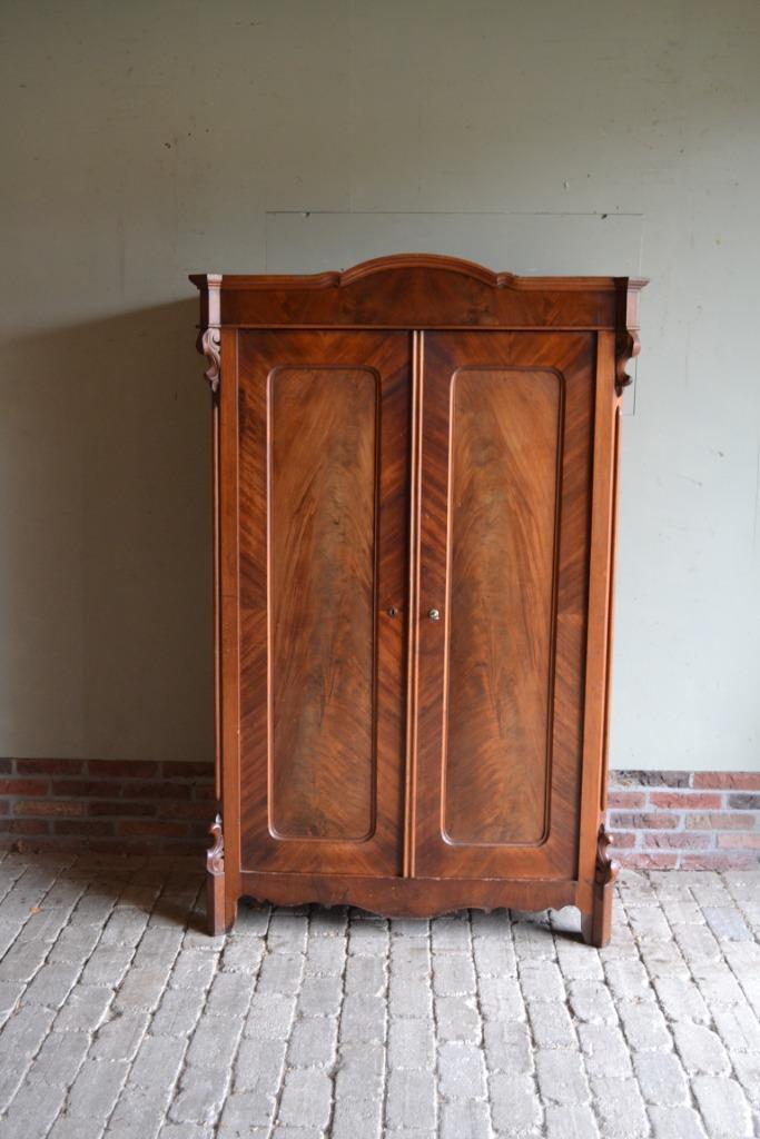 Prachtige strakke antieke noten houten meidenkast., Antiek en Kunst, Antiek | Meubels | Kasten, Verzenden