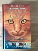 Boek Hardcover - Warrior Cats - Boek 1 Het Zonnepad, Ophalen of Verzenden, Gelezen