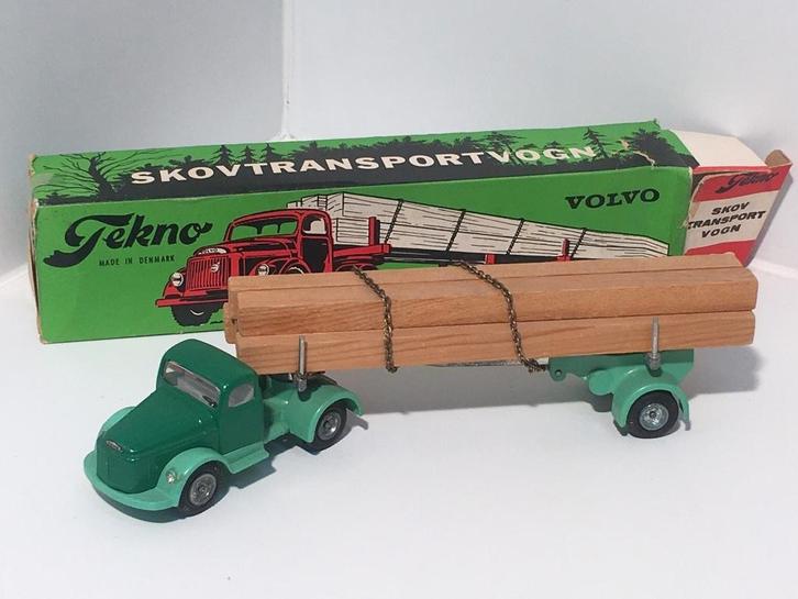Volvo. L395 Titan houttransport. Tekno m.originele doos 1:50, Hobby en Vrije tijd, Modelauto's | 1:50, Nieuw, Bus of Vrachtwagen