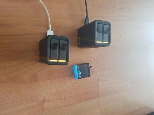 (2) Dual Chargers + (5) batteries for GoPro Hero 5,6,7,8, Audio, Tv en Foto, Actiecamera's, Zo goed als nieuw, GoPro, Ophalen