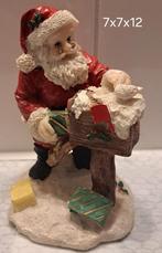 Kerstman met brievenbus beeldje, Ophalen of Verzenden, Zo goed als nieuw