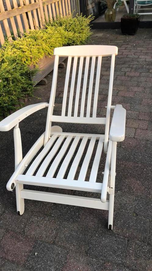 Degelijk wit ligbed/ ligstoel, Tuin en Terras, Tuinstoelen, Gebruikt, Hout, Inklapbaar, Verstelbaar, Ophalen of Verzenden