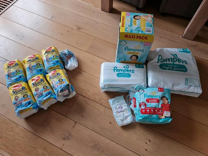 Pampers luiers pakket - Diverse maten, Kinderen en Baby's, Babyvoeding en Toebehoren, Zo goed als nieuw, Overige typen, Ophalen of Verzenden