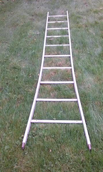Ladder beschikbaar voor biedingen