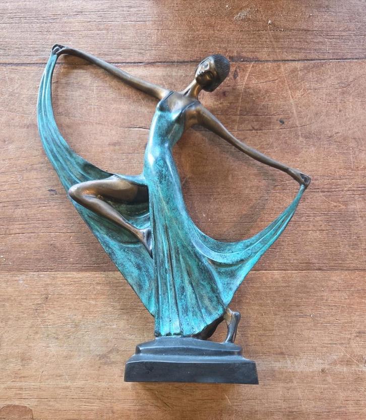 Koperen sculptuur Art Deco danseres, Antiek en Kunst, Kunst | Beelden en Houtsnijwerken, Ophalen of Verzenden