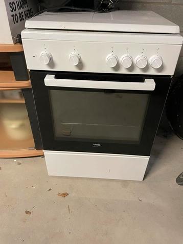 Gasfornuis en elektrische oven beschikbaar voor biedingen