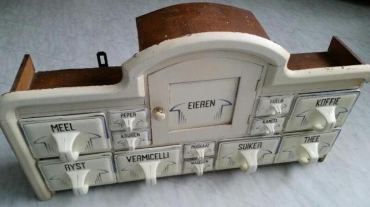 Antiek keukenkastje voor koffie, thee, specerijen etc, Antiek en Kunst, Antiek | Keukenbenodigdheden, Ophalen