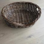 Prachtige hondenmand 65x55, Ophalen, Gebruikt, Riet