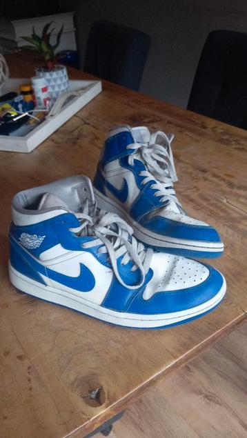 Jordan 1 Mid Maat 43 Goeie Conditie beschikbaar voor biedingen