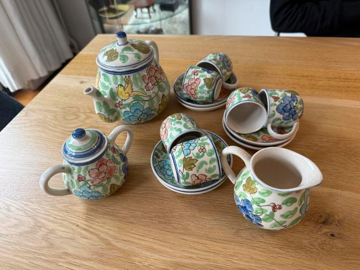 Handbeschilderde Theeset – 6 Persoons Servies – Ongemerkt, Antiek en Kunst, Antiek | Servies compleet, Ophalen of Verzenden