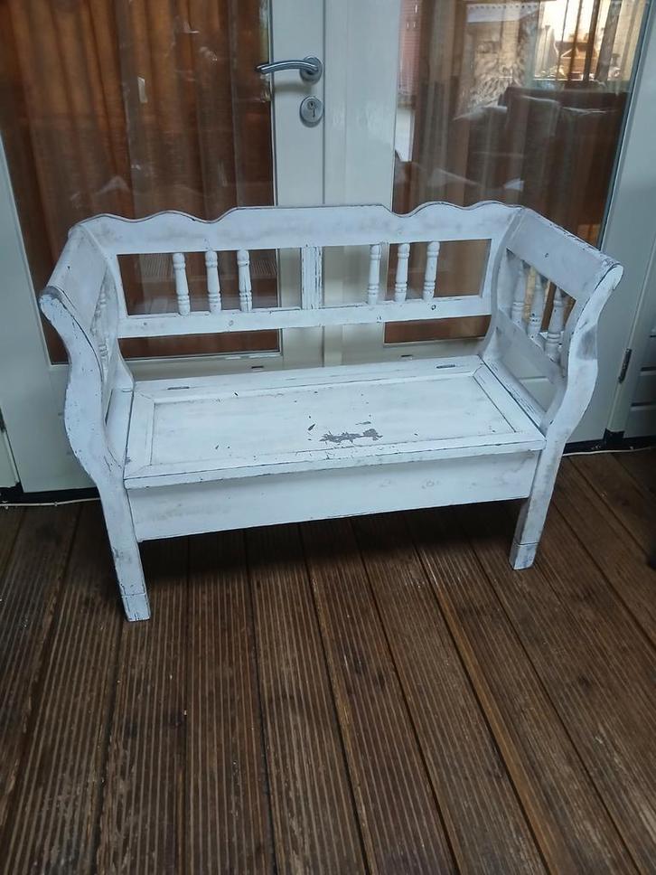 Charmant Klepbankje met Opbergruimte, Antiek en Kunst, Antiek | Meubels | Stoelen en Banken, Ophalen of Verzenden