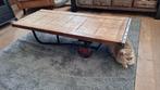 Unieke salontafel industrieel steekwagen met steenschot, Huis en Inrichting, Tafels | Salontafels, Ophalen, 100 tot 150 cm, 50 tot 100 cm