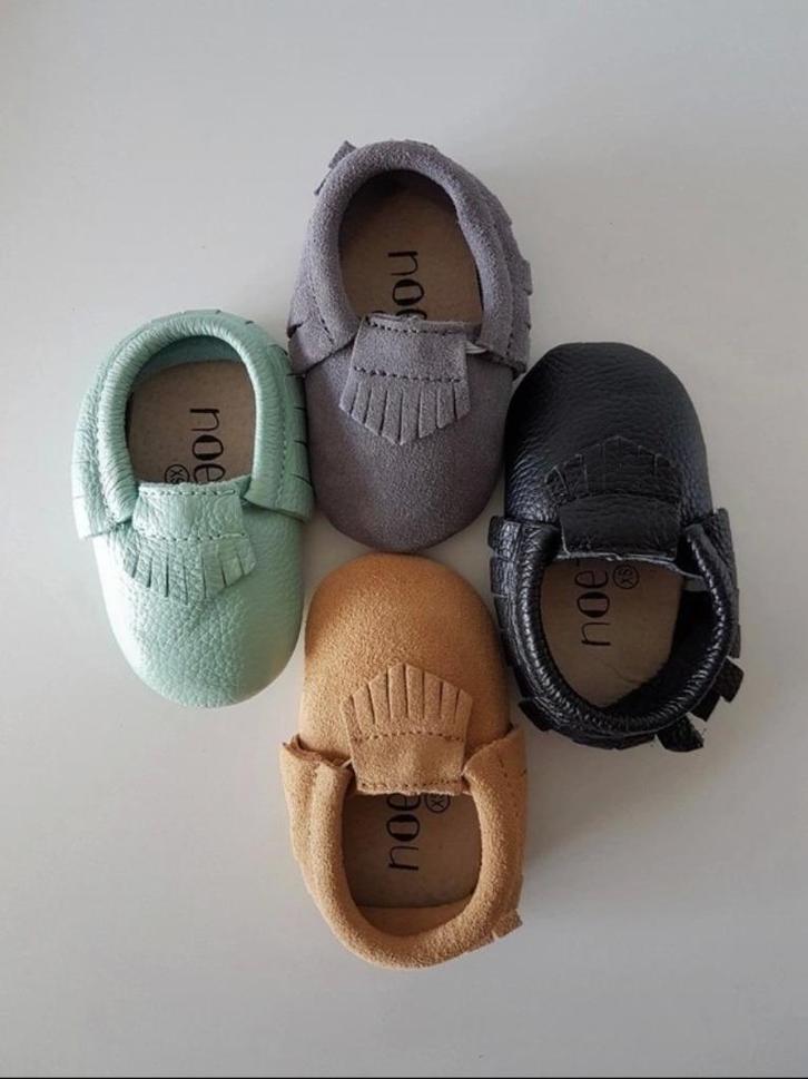 Suede slofjes schoentjes moccasins maat 15 - 21, Kinderen en Baby's, Babykleding | Schoentjes en Sokjes, Nieuw, Jongetje of Meisje