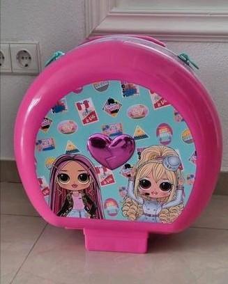 Travel rolkoffer voor 4 grote LOL poppen., Kinderen en Baby's, Speelgoed | Poppen, Zo goed als nieuw, Overige typen, Ophalen of Verzenden