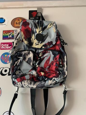 Kipling Firefly up casual flower(nr.15 D7) beschikbaar voor biedingen