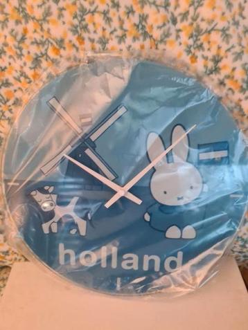 Nijntje wandklok nieuw beschikbaar voor biedingen