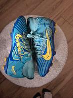 Voetbalschoenen Nike - Maat 33, Sport en Fitness, Voetbal, Maat XS of kleiner, Ophalen of Verzenden, Gebruikt, Schoenen