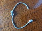 PANDORA armband met 2 bedels., Ophalen of Verzenden, Zo goed als nieuw, Zilver, Zilver