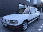 Peugeot 309 1.9 GTI 130PK (bj 1988), Auto's, Peugeot, Voorwielaandrijving, Gebruikt, 4 cilinders, Leder en Stof