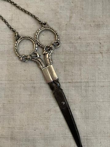 chatelaine schaar handwerkschaar coupeuseschaar naaigerei beschikbaar voor biedingen