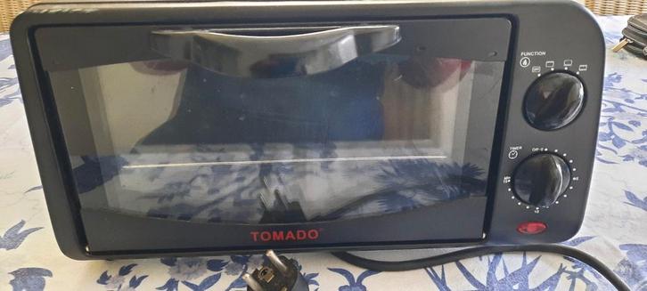 Tomado Oven - Compact en Functioneel, Witgoed en Apparatuur, Ovens, Gebruikt, Vrijstaand, Oven, Minder dan 45 cm, Minder dan 45 cm