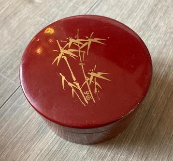 Vintage retro Japanse Chinese onderzetters kopjes met doosje beschikbaar voor biedingen