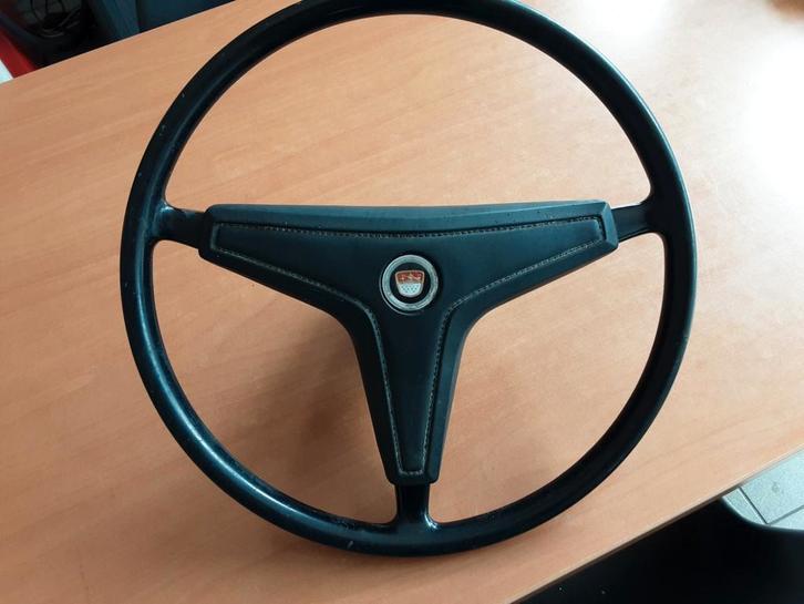 STUURWIEL FORD TAUNUS 12M 15M DASHBOARDRUBBER EN MEER ONDER, Auto-onderdelen, Besturing, Oldtimer onderdelen, Universele onderdelen