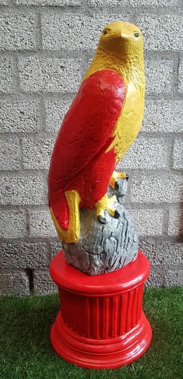 Go Ahead Eagles adelaar Deventer kampioen rood geel mascotte beschikbaar voor biedingen