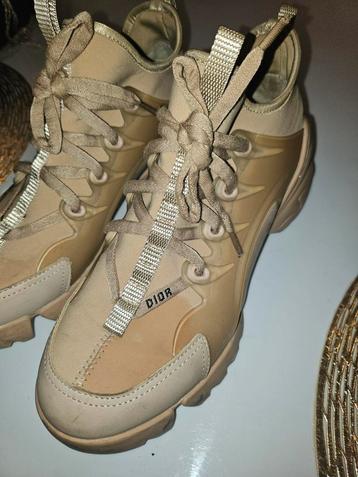 Dior Schoenen Maat 39/40 beschikbaar voor biedingen