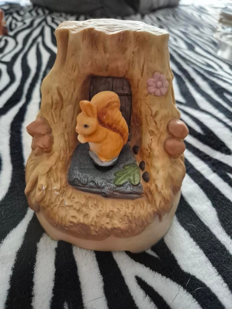 Muziekdoos Schmid boomstam eekhoorn Beatrix Potter, Ophalen of Verzenden