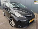 Toyota Aygo 1.0 VVT-i Now | NW KOPPELING | AIRCO | NAP | APK, Voorwielaandrijving, Euro 5, Gebruikt, 4 stoelen