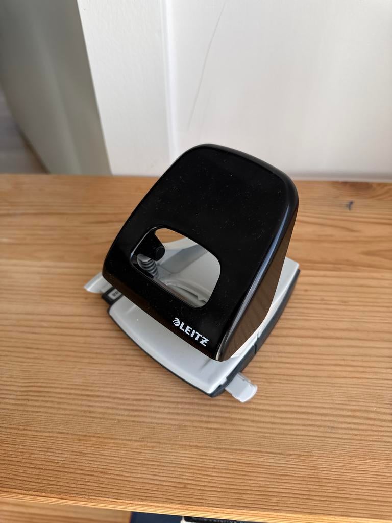 Leitz perforator, Ophalen, Gebruikt