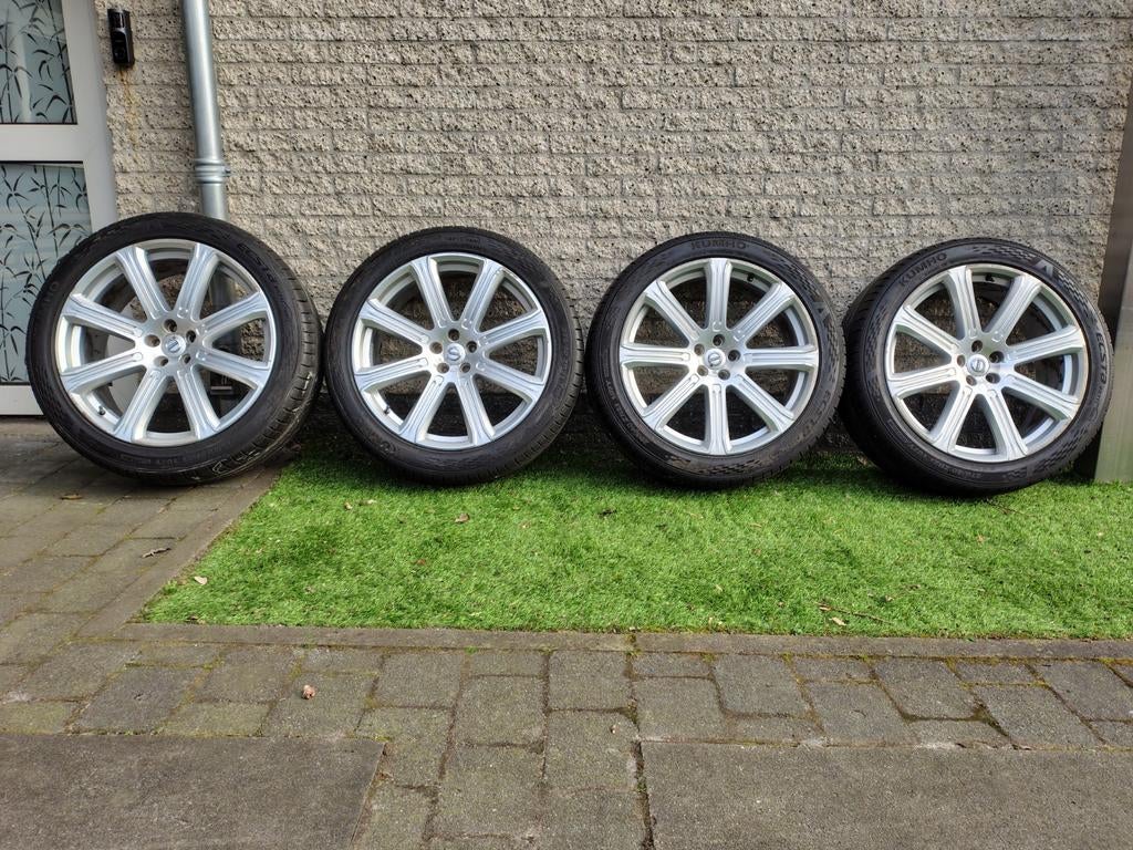 Volvo velgen 21 inch., Ophalen, Gebruikt, 275 mm, Banden en Velgen