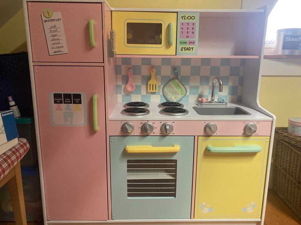 Kidcraft grote luxe speelkeuken, Kinderen en Baby's, Speelgoed | Speelkeukens, Ophalen, Zo goed als nieuw