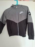 Nike tussenjas maat 98/104, Kinderen en Baby's, Kinderkleding | Maat 104, Ophalen of Verzenden, Zo goed als nieuw, Jongen, Jas