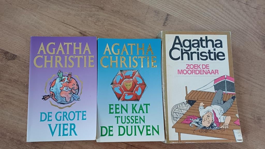 Agatha Christie boeken: De Grote Vier,Een kat tussen de dui, Ophalen of Verzenden
