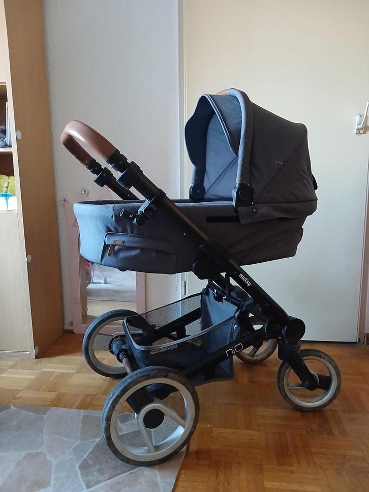 Mutsy Nio kinderwagen ZGAN - complete set!, Kinderen en Baby's, Kinderwagens en Combinaties, Zo goed als nieuw, Kinderwagen, Mutsy