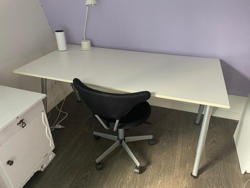 D970 Ruim IKEA Galant bureau in hoogte verstelbaar, Huis en Inrichting, Bureaus, Ophalen, 160 cm, Gebruikt, Schoolbureau