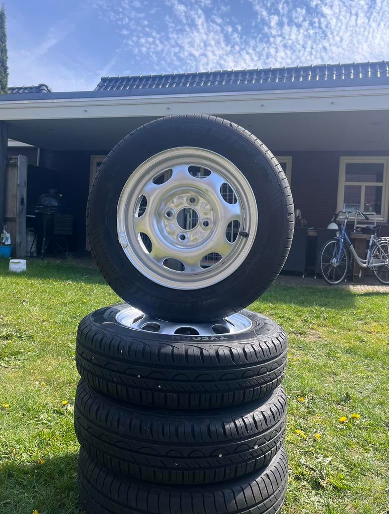 4 Nette banden 155/70R13, met veel profiel., Ophalen, Gebruikt, 155 mm, 13 inch