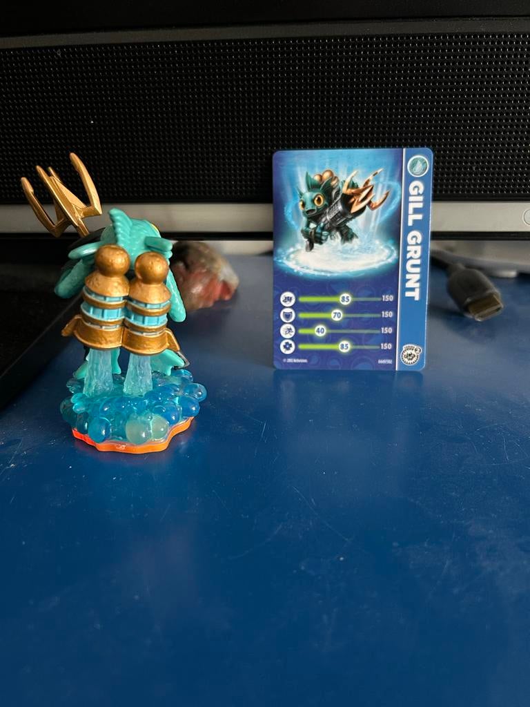 Skylanders Giants Gill Grunt met Kaartje, Ophalen of Verzenden, Zo goed als nieuw, Jongen of Meisje