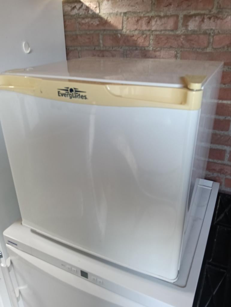 Partij goedwerkende koel en vrieskasten super deal !!, Minder dan 75 liter, Ophalen of Verzenden, Met aparte vriezer