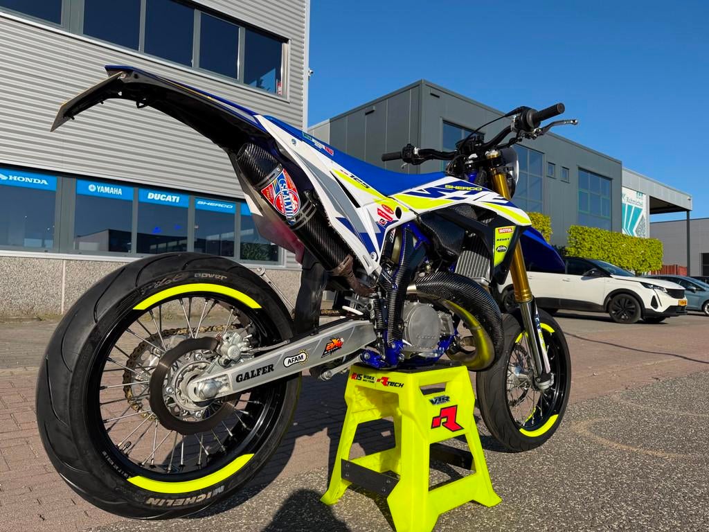 Sherco 125 2 takt model A1 rijbewijs Supermoto Supermotard T, Motoren, Info@sherco.com, Sherco, Bedrijf, 927 Avenue Joliot Curie
30900   NÎMES, FR